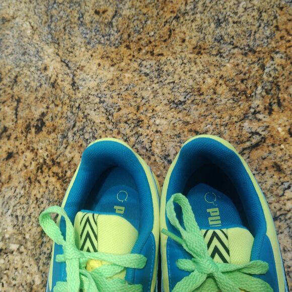 Puma Men's Invicto Sala Soccer Shoes 103241 08 Safety Yellow/Black Size 6.5 - Picture 9 of 12